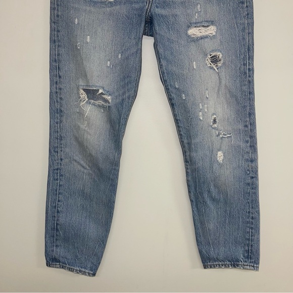 Levi’s Jeans Women's Size 27 Wedgie Icon Fit High-Waist Distressed Tapered Leg - Picture 5 of 16